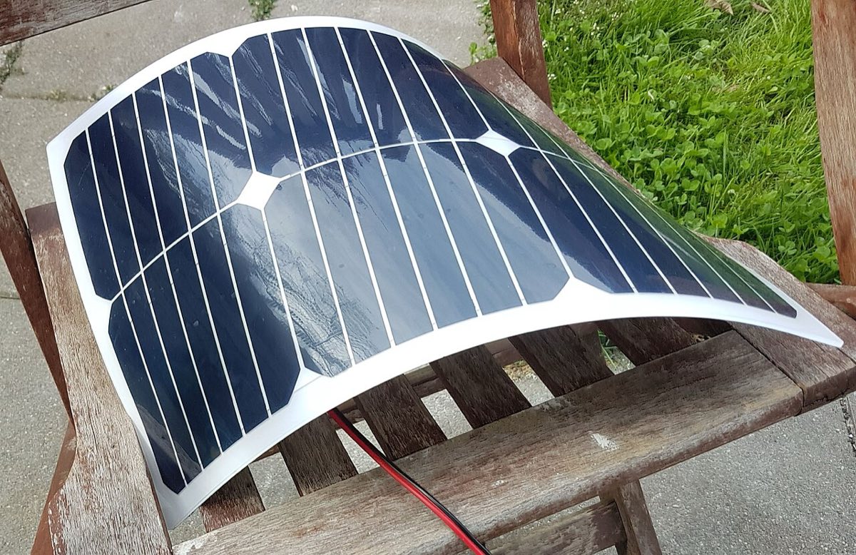 Panneau solaire souple : ce qu'il vaut vraiment face au rigide